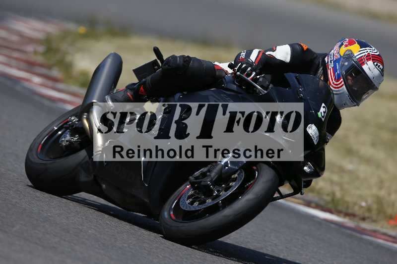 Archiv-2023/28 05.06.2023 Moto Club Anneau du Rhin/blanc-novice/3